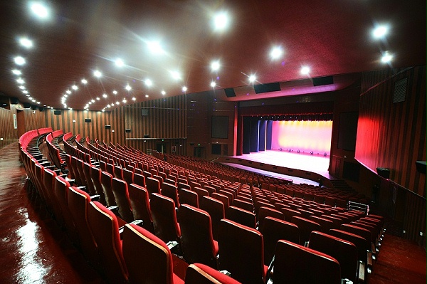 如何利用舞台音响提升舞台氛围