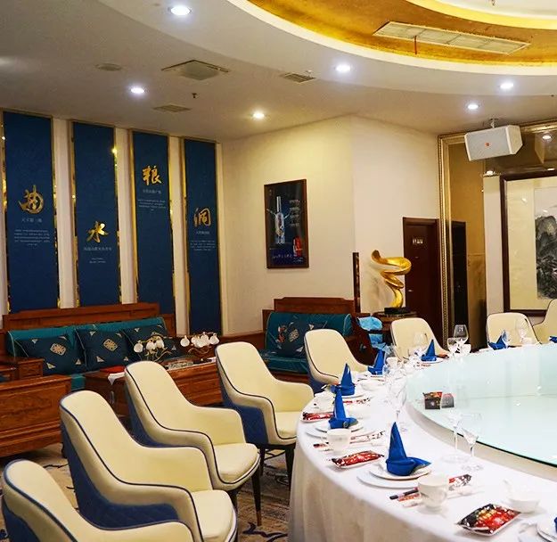 11ZOBO卓邦商业案例丨PRS音响品牌为红色盛宴大酒楼打造音视频系统解决方案 11ZOBO卓邦商业案例丨PRS音响品牌为红色盛宴大酒楼打造音视频系统解决方案