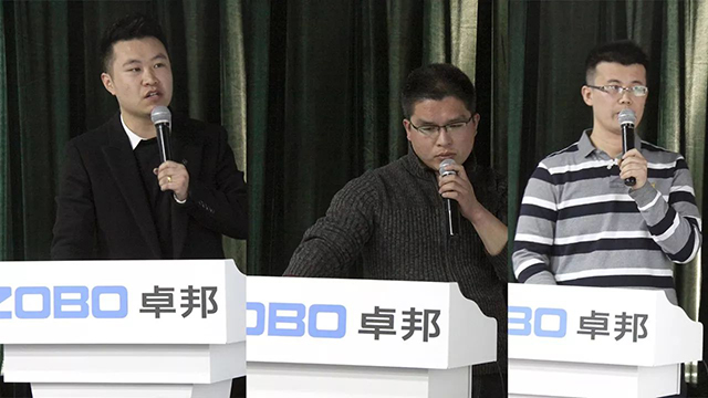 技术部经理大刘伟、小刘伟、推广部经理张晓峰